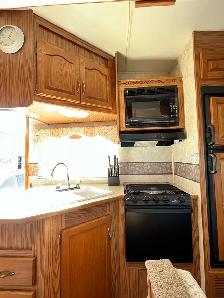 35’ Keystone Cougar fifth Wheel, quad bunk Polar Package - Photo 9