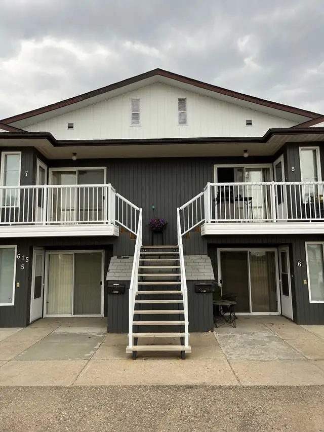 Apartment/ Condo For Rent
