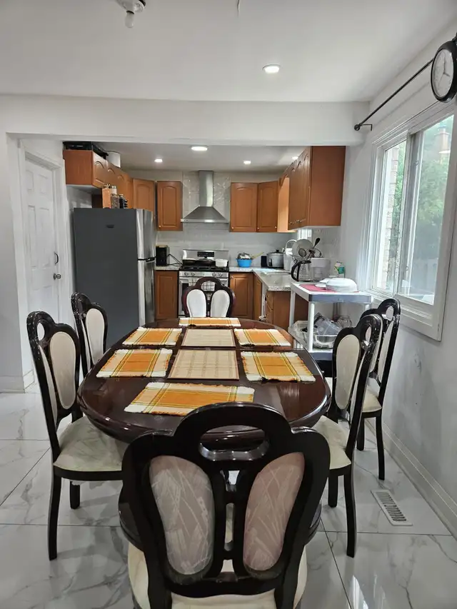Rooms for Rent on Calvery Trail, Scarborough, Ontario