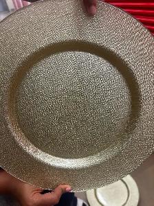 ✨ HomeSense Gold/Champagne Glass Charger Plates – Set of 6 – $25