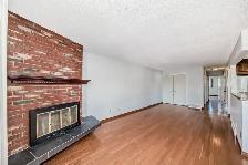 $1950/mo 2 Bedroom Main Floor Suite - Photo 3