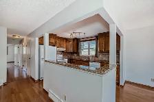 $1950/mo 2 Bedroom Main Floor Suite - Photo 7