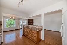 $1950/mo 2 Bedroom Main Floor Suite - Photo 10