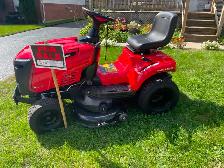 Lawn Tractor - Like new!