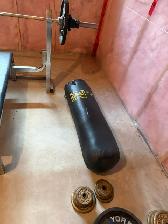 100 LB Punching Bag For Sale - Photo 2