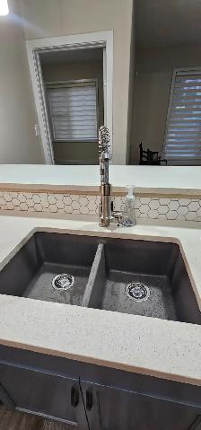 Move-In Ready 2-Bed, 2-Bath Condo in Ambleside - Photo 14