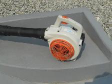 GAS POWERED LEAF BLOWER