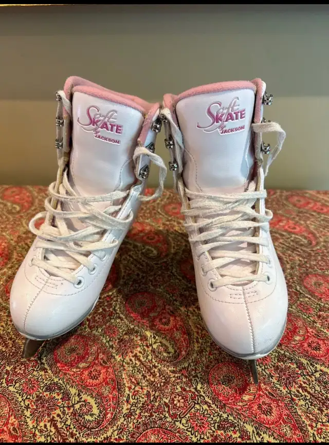 Jackson Soft Skate Figure Skates
