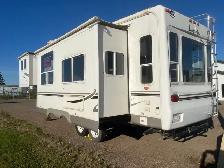 2002 Lakota 29RLT Fifth Wheel - Photo 4