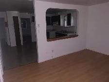 St-Francois-du-Lac:Grand 4 1/2 ensoleillé avec remise et parking - Photo 2