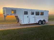 Horse trailer