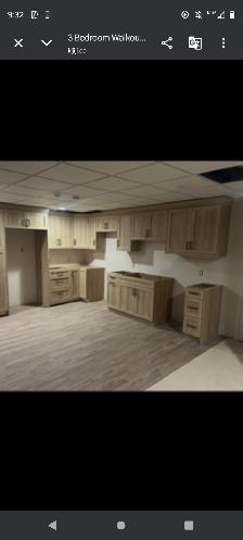 Beautiful 3 Bedroom Walkout basement suite available October 1 - Photo 2