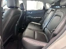 2022 Hyundai KONA PREFERRED | SUN & LEATHER | AWD | 1 OWNER - Photo 28