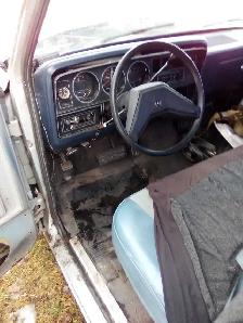 1986 DODGE PICKUP $5900$ - Photo 2