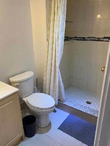 Private room for rent - Photo 3