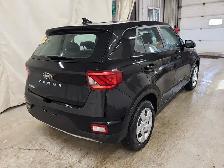 2021 Hyundai Venue Essential - Heated Seats, CarPlay, Rear Camer - Photo 8