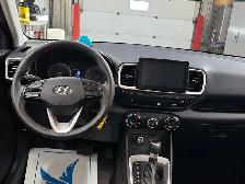 2021 Hyundai Venue Essential - Heated Seats, CarPlay, Rear Camer - Photo 16