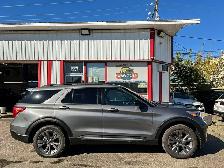 2023 Ford Explorer XLT - No Accidents! - Photo 4