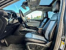 2023 Ford Explorer XLT - No Accidents! - Photo 8