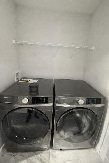 West end Fully furnished home / heated Garage - Photo 9