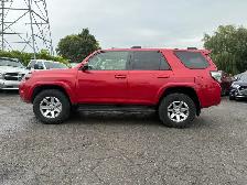 2016 Toyota 4Runner SR5 - Photo 2