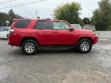 2016 Toyota 4Runner SR5 - Photo 6
