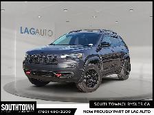 2023 Jeep Cherokee Trailhawk
