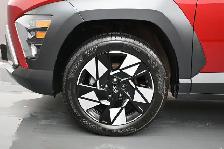 2025 Hyundai Kona PREFERRED TREND AWD | SUNROOF | HEATED SEATS | - Photo 4