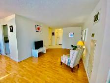 NOW AVAILABLE IN MISSISSAUGA CITY CENTRE ALL-INCLUSIVE SUITE! - Photo 4