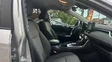 2020 Toyota RAV4 LE FWD-NO ACCIDENT-REVERSE CAMERA-LOW MILEAGE-C - Photo 24