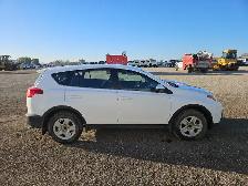 2015 Toyota RAV4 - Photo 7