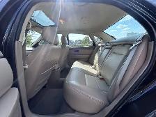 2005 Ford Taurus 4dr Sdn SEL - Photo 10