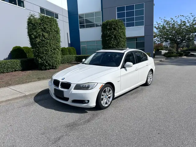 2011 BMW 323I RWD AUTOMATIC A/C !