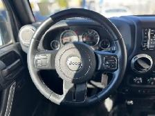 2017 Jeep WRANGLER UNLIMITED Sahara 4WD | Command Start | Revers - Photo 14