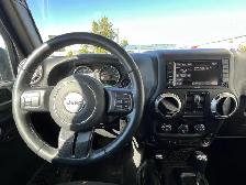 2017 Jeep WRANGLER UNLIMITED Sahara 4WD | Command Start | Revers - Photo 15