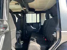 2017 Jeep WRANGLER UNLIMITED Sahara 4WD | Command Start | Revers - Photo 18