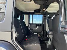 2017 Jeep WRANGLER UNLIMITED Sahara 4WD | Command Start | Revers - Photo 20