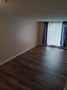 For sell very nice refurbished 1 bedroom 4 floor in Hull J8Z1V9 - Photo 4