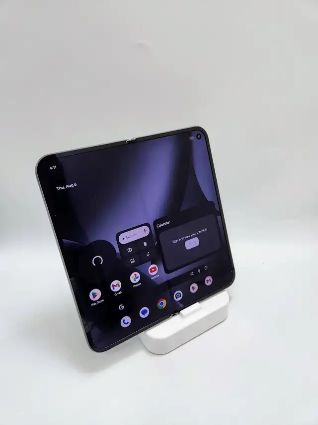 Google pixel 10Pro Fold 256gb Blue 3 Months Warranty W/Charger