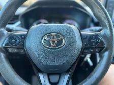2022 Toyota RAV4 HYBRID LE AWD ONE OWNER - NO ACCIDENTS - Photo 6