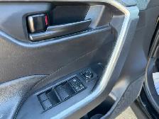 2022 Toyota RAV4 HYBRID LE AWD ONE OWNER - NO ACCIDENTS - Photo 16