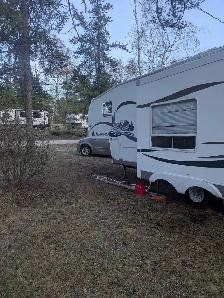 2004 Wildwood RLSS 5th Wheel - Photo 3