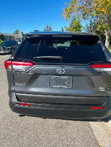 2021 TOYOTA RAV4 XLE PREMIUM SUV AWD LEATHER A/C SUNROOF  GREY - Photo 2