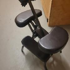 PORTABLE MASSAGE CHAIR