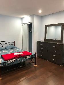 Master bedroom on 2nd floor (own washroom) in Pickering for Rent - Photo 6