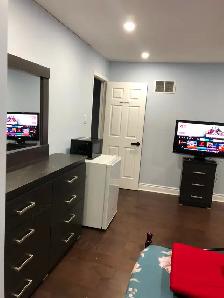 Master bedroom on 2nd floor (own washroom) in Pickering for Rent - Photo 7
