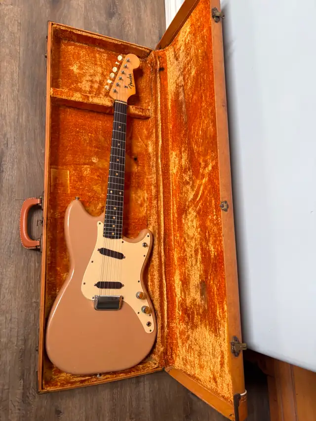 1960 Fender Duo-Sonic With Original Case Pre CBS All Original