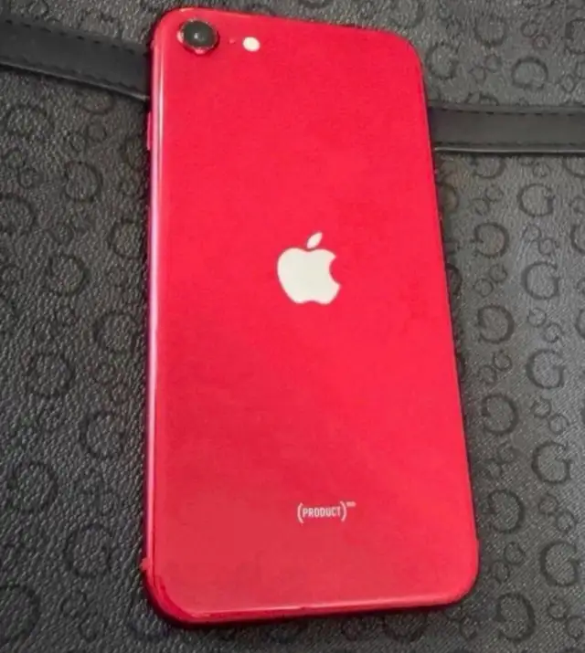 Apple iPhone SE gen 2  only 50$ no cracks