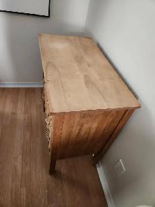 Superbe Commode 1931-1951 bois St-Lauwrence Furniture Co. $425 - Photo 4