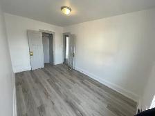 Two Bedroom Apartment for Rent in Downtown Toronto (Annex) - Photo 6